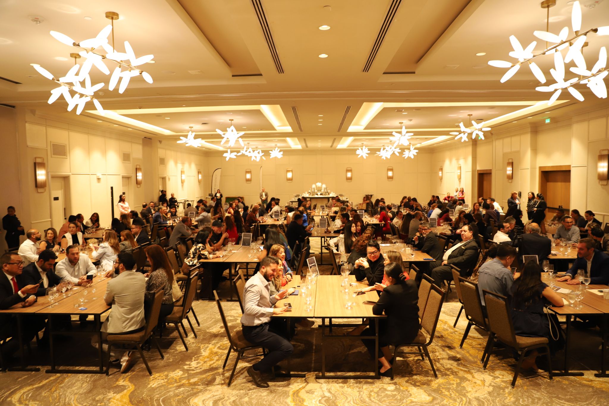 CCIAP FORTALECE LAS CONEXIONES EMPRESARIALES CON SPEED NETWORKING