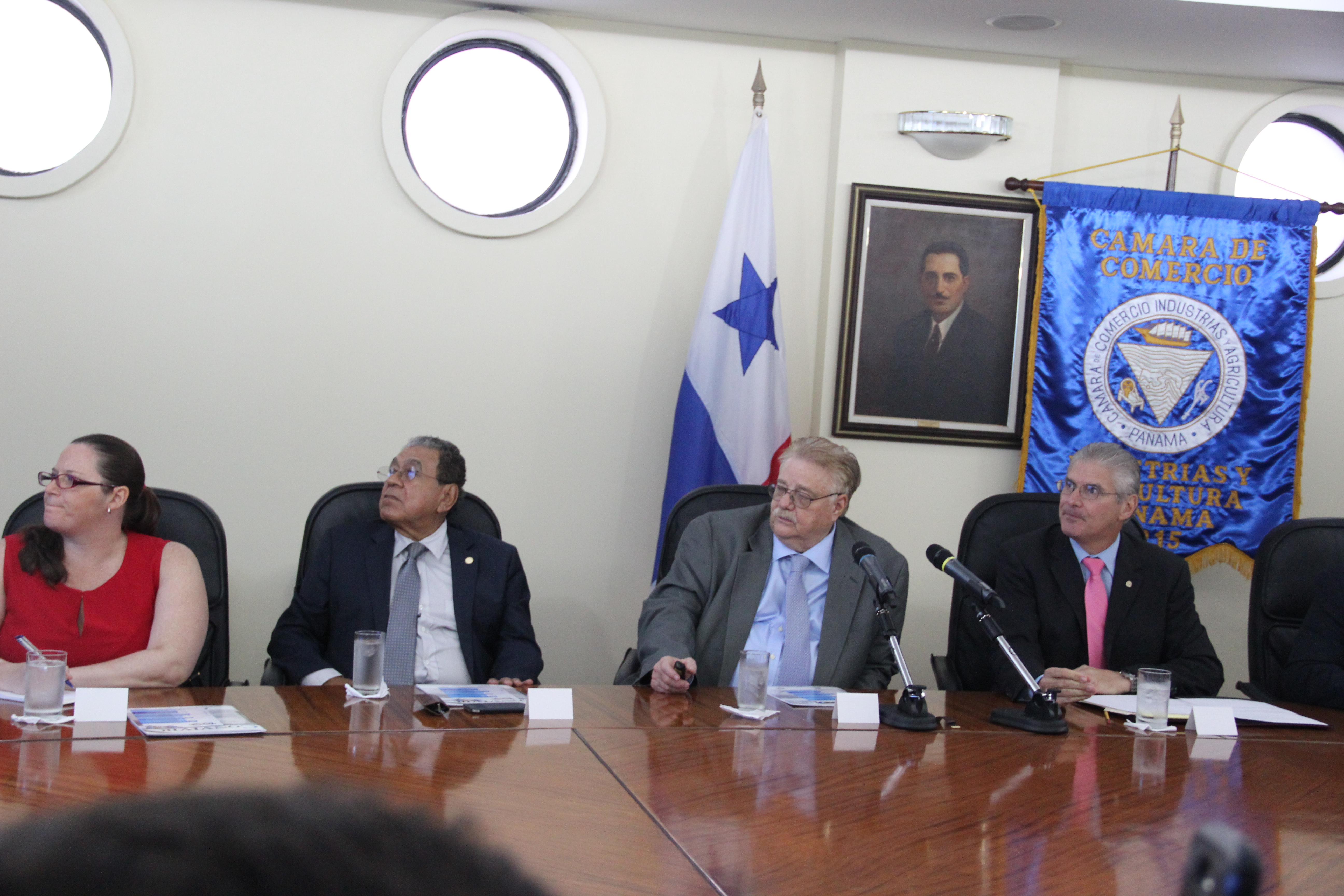 Presentan proyecto de ampliación del Canal de Nicaragua