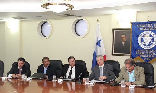 CCIAP recibe a representantes de Barro Blanco en Junta Directiva