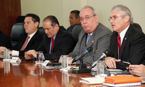 Cámara de Comercio, Industrias y Agricultura de Panamá recibe visita de magistrado José Ayú Prado