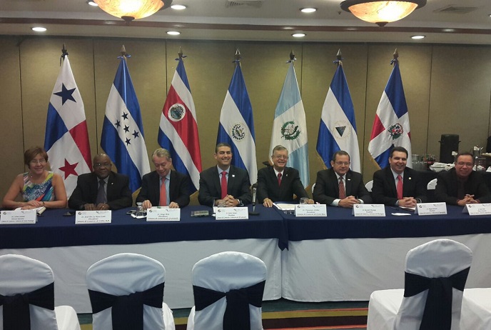 Comunicado Federación de Cámaras de Comercio de Centroamérica y república Dominicana (FECAMCO)