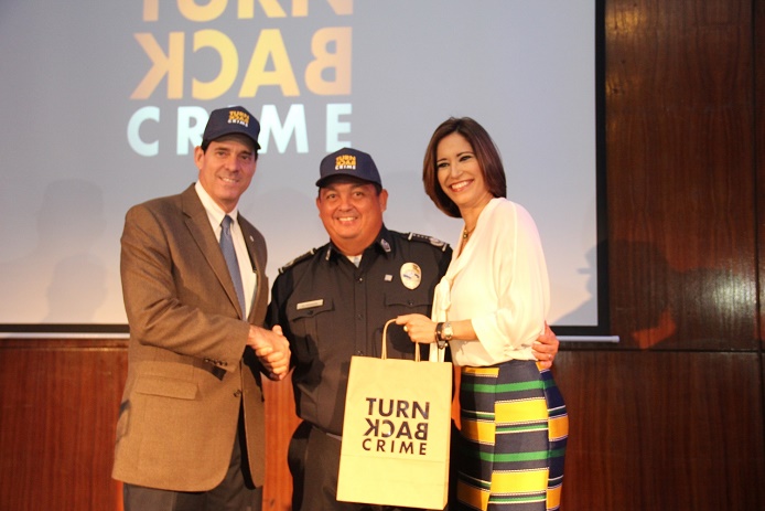 CCIAP, Policía Nacional e Interpol Lanzan Campaña “Turn Back Crime” para acabar con la delincuencia