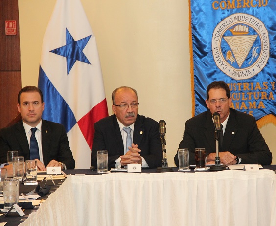 Cámara de Comercio, Industrias y Agricultura de Panamá recibe en cortesía de sala al viceministro de Educación, Carlos Staff