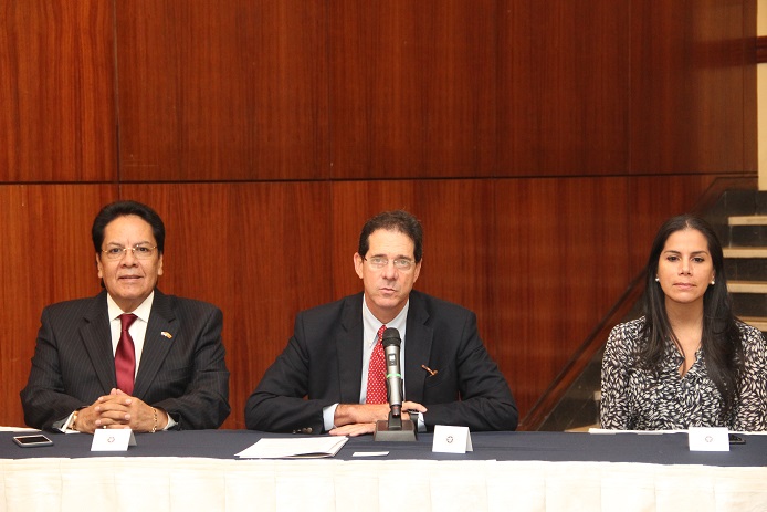 Panamá y Ecuador buscan estrechar relaciones comerciales mediante rueda de negocios