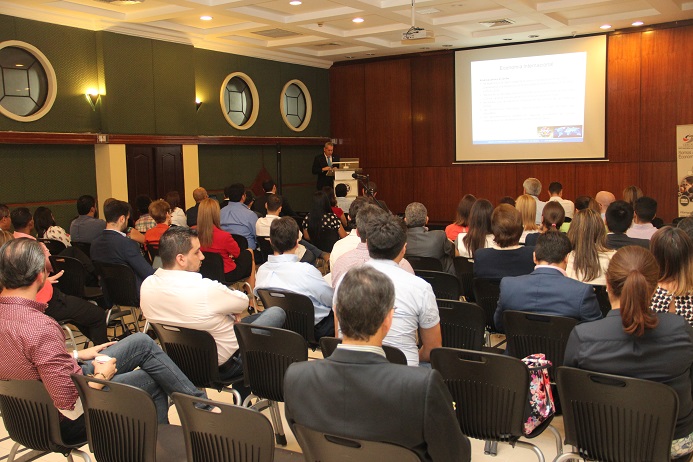 Presentan segunda sesión de Actualidad Económica