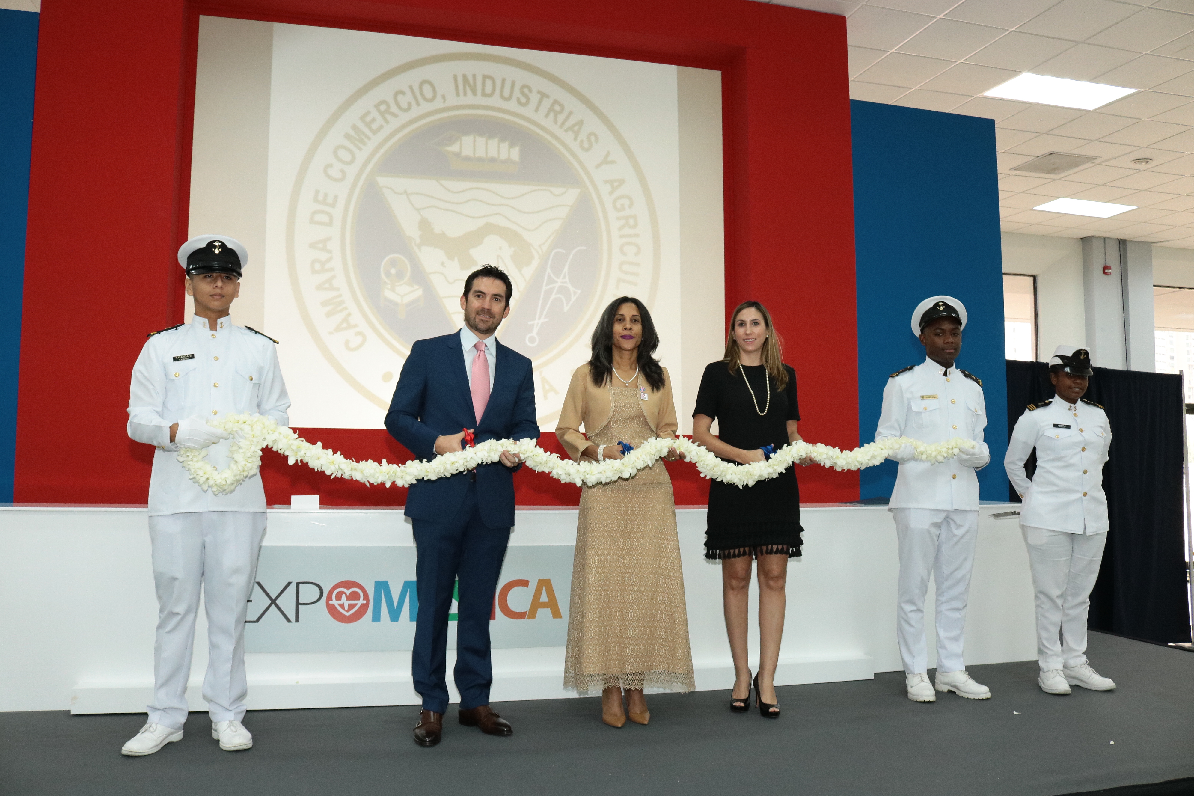 En su octava versión inaugura EXPO MÉDICA 2017, buenas prácticas de salud y bienestar