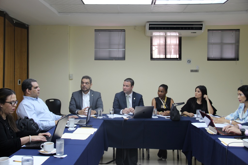 Analizan anteproyecto de ley que reorganiza a la ANA
