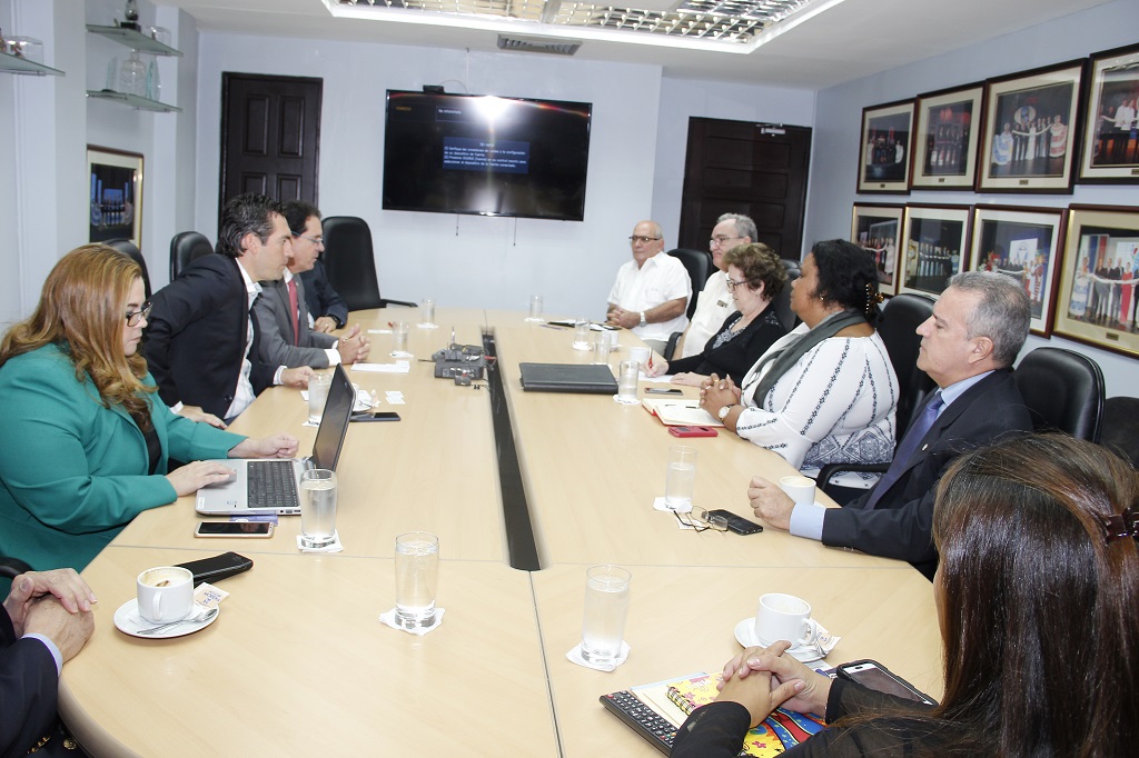 Directivos de CCIAP se reúnen con delegación de Cuba
