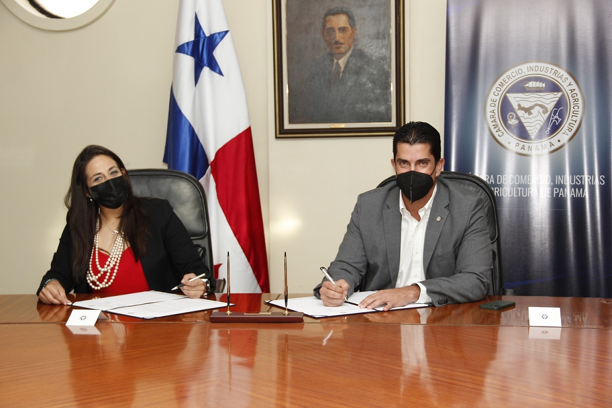 CCIAP y Digicel firman acuerdo de cooperación del Plan Fortaleza Empresarial