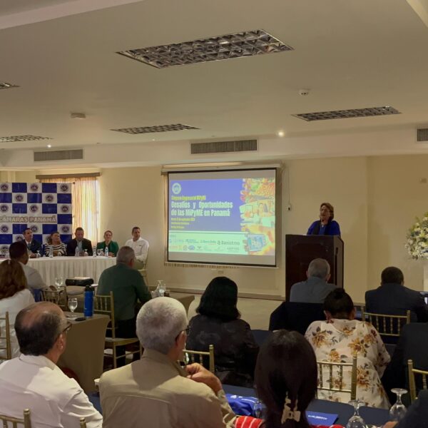 Inauguran 1er. Simposio Empresarial MiPyME para mejorar la productividad y expandir las oportunidades de negocios que beneficien a esta industria