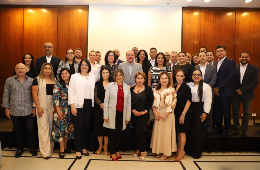 Juramentación nuevos miembros
