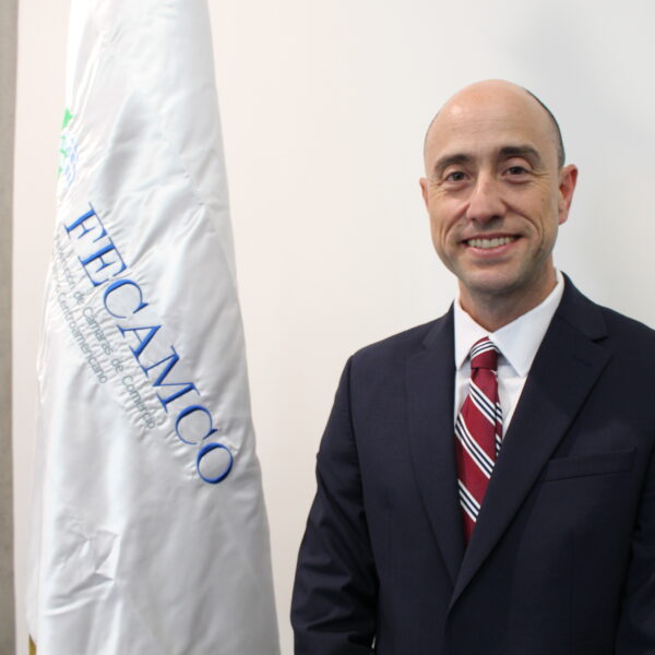 Arturo Rosabal asume la presidencia de FECAMCO