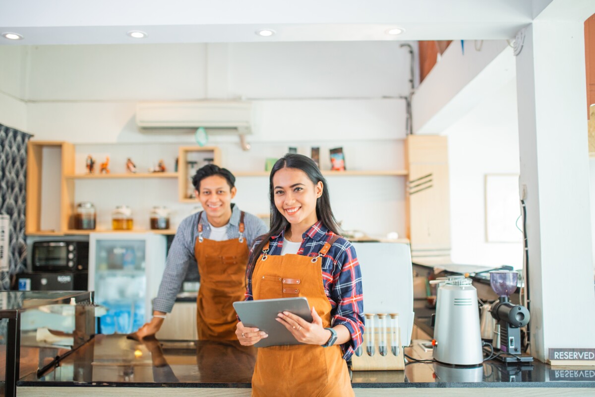 Emprendedores formalizados en Panamá como parte del proceso de creación de un negocio.
