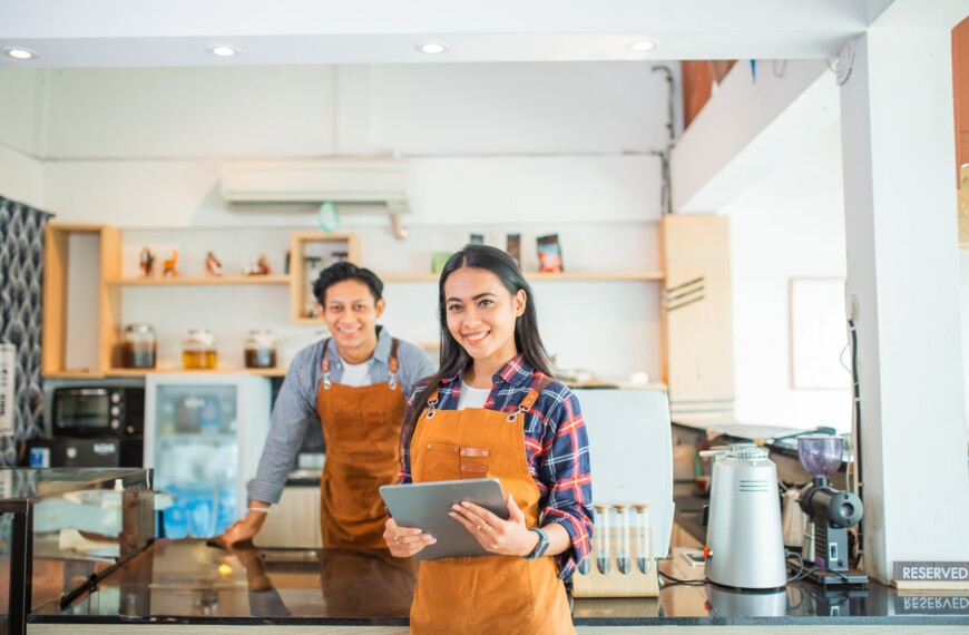 Emprendedores formalizados en Panamá como parte del proceso de creación de un negocio.